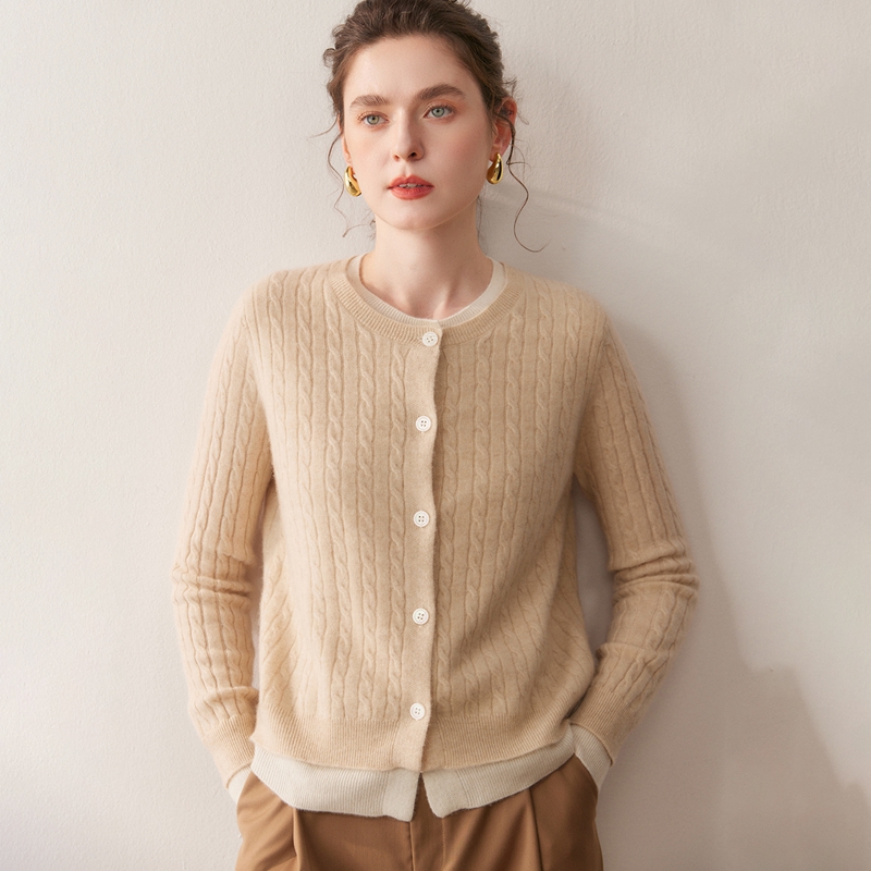 المرأة سترة الكشمير المعنقة ست - مراجعة Winter Clothing Essentials For Women وسعره