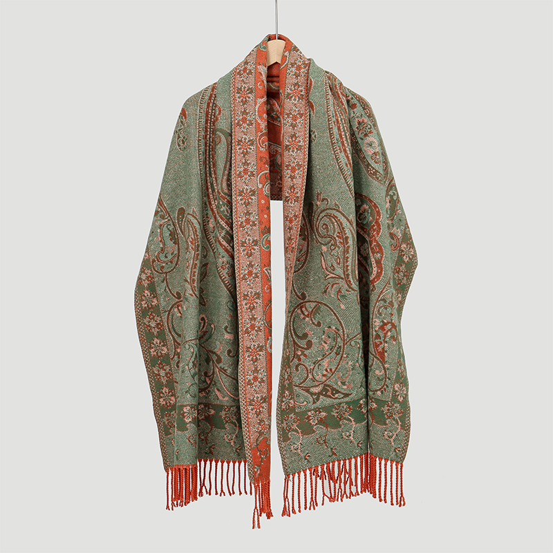 وشاح جاكار بيزلي على الطراز ال - مراجعة Cashmere Scarf Wrap وسعره