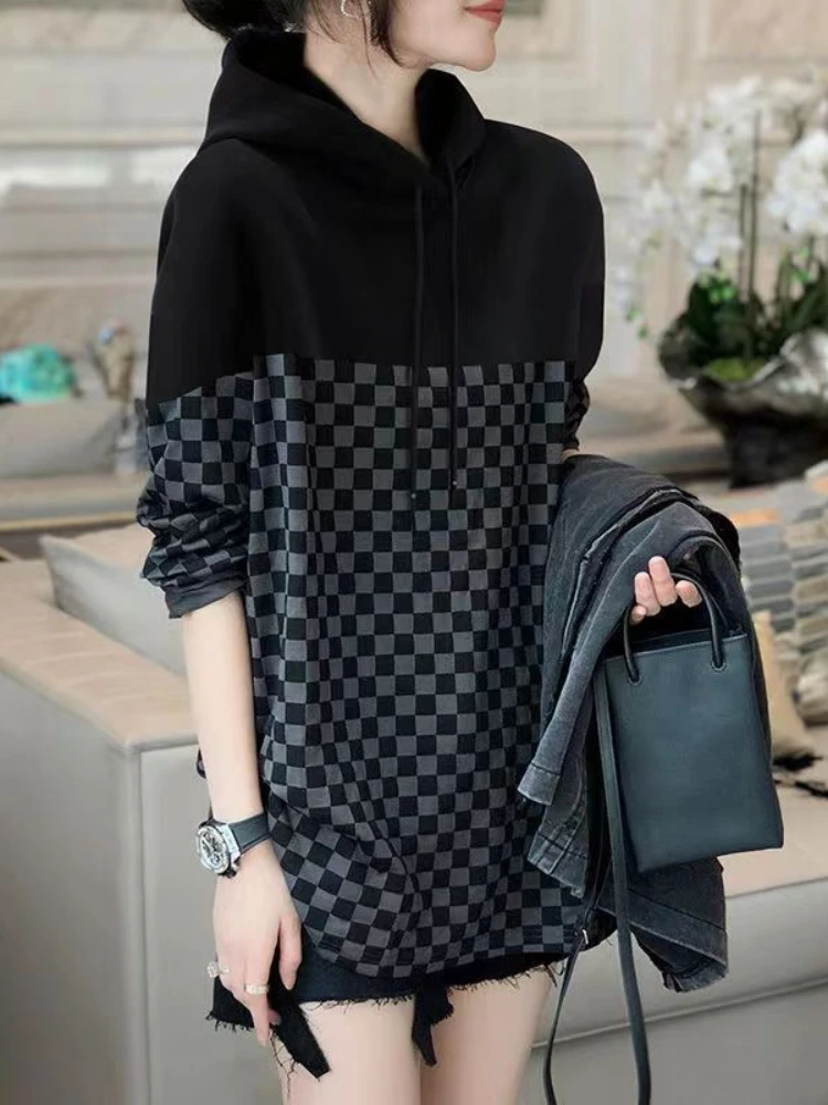سويت شيرت فضفاض حريمي مع قلنسو - مراجعة Winter Clothing Essentials For Women وسعره